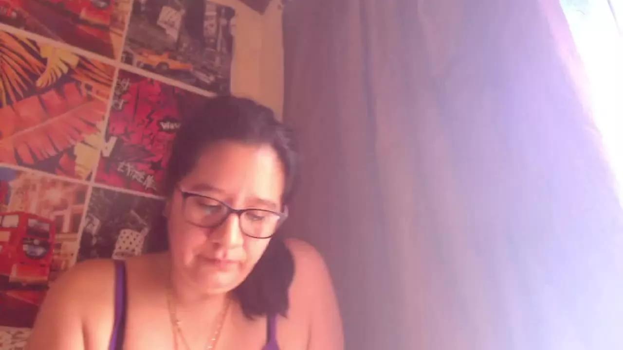 luciana45 on Streamray 