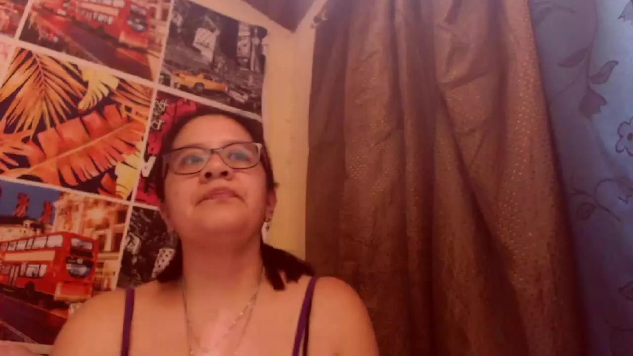 luciana45 on Streamray 
