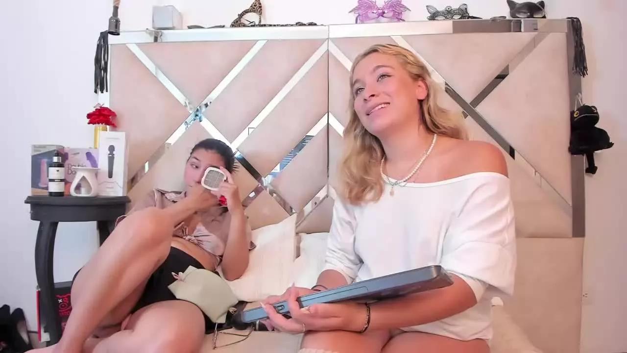 Mariana_Angel on Streamray 