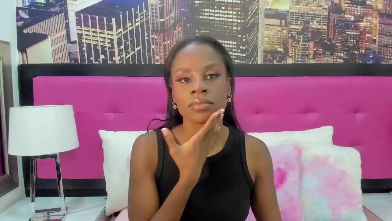 MiaHopson on Streamray 