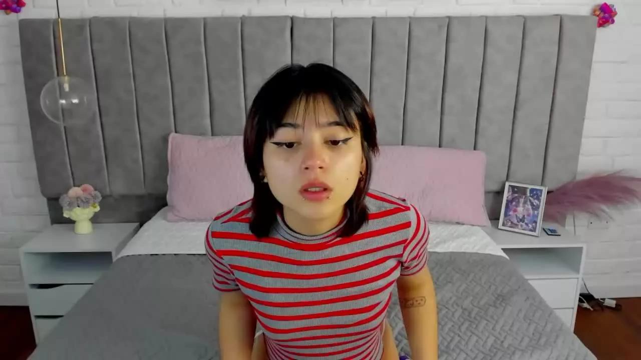 MilaBernal on Streamray 
