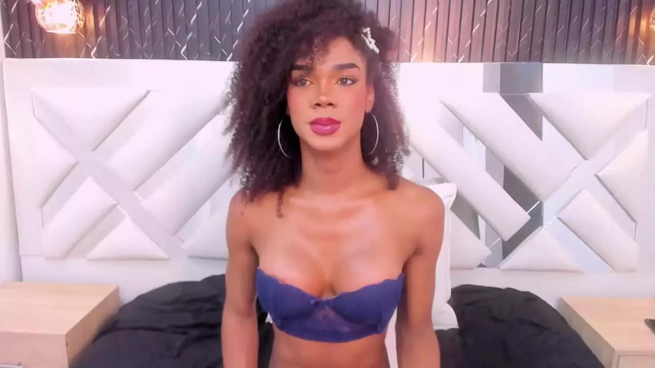 Naomi_Steward on Streamray 