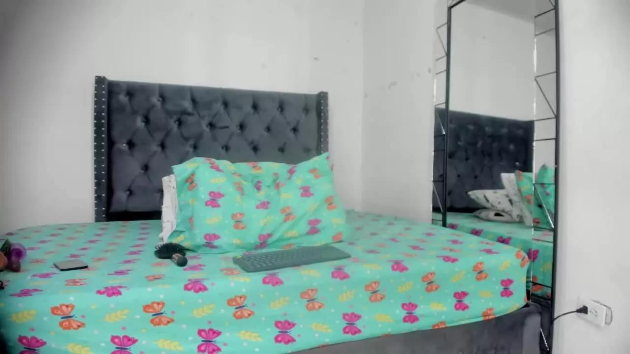 sofiaebony01 on Streamray 