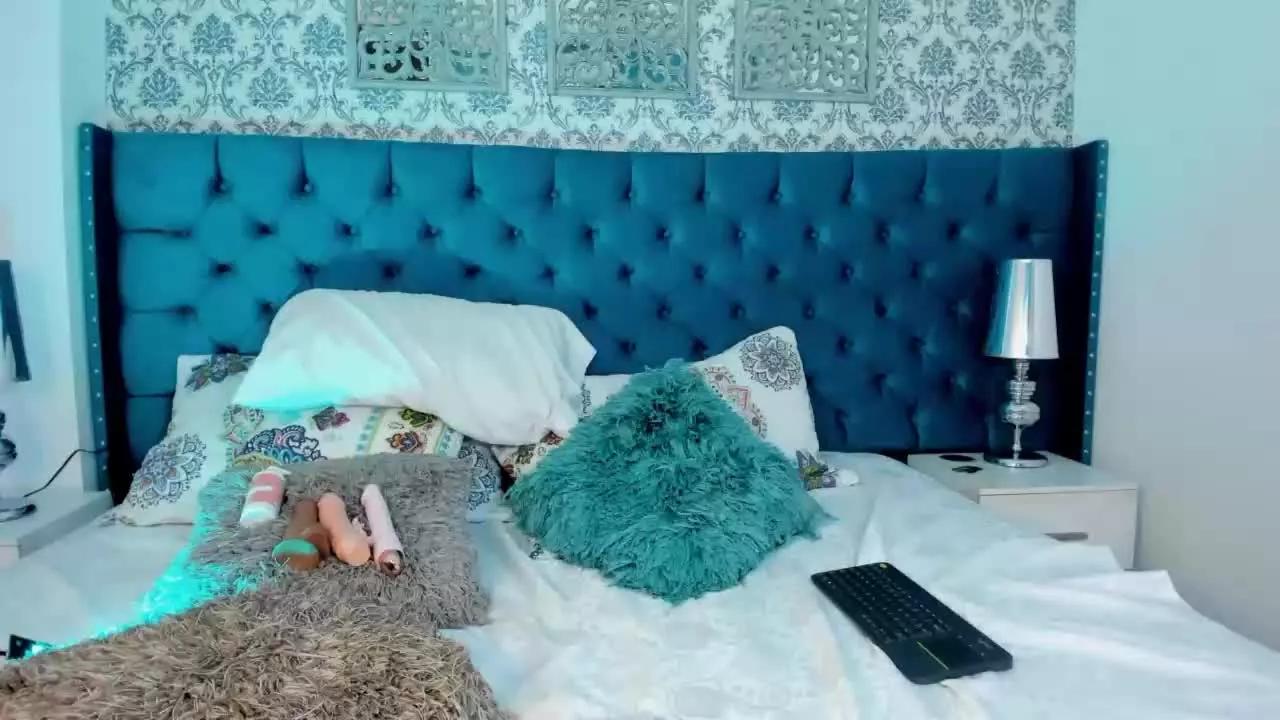 SophieHill on Streamray 