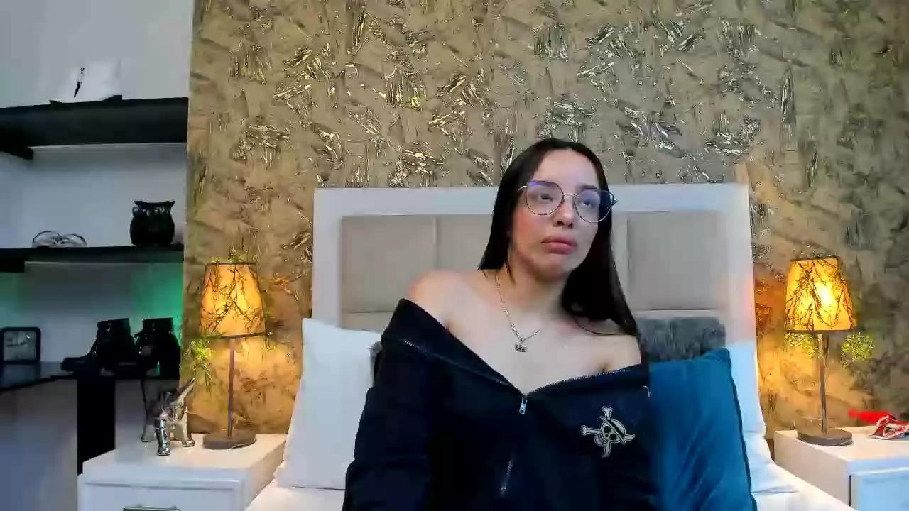 ValkyriaStel on Streamray 