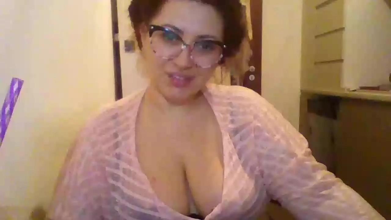 VelvetPurple on Streamray 