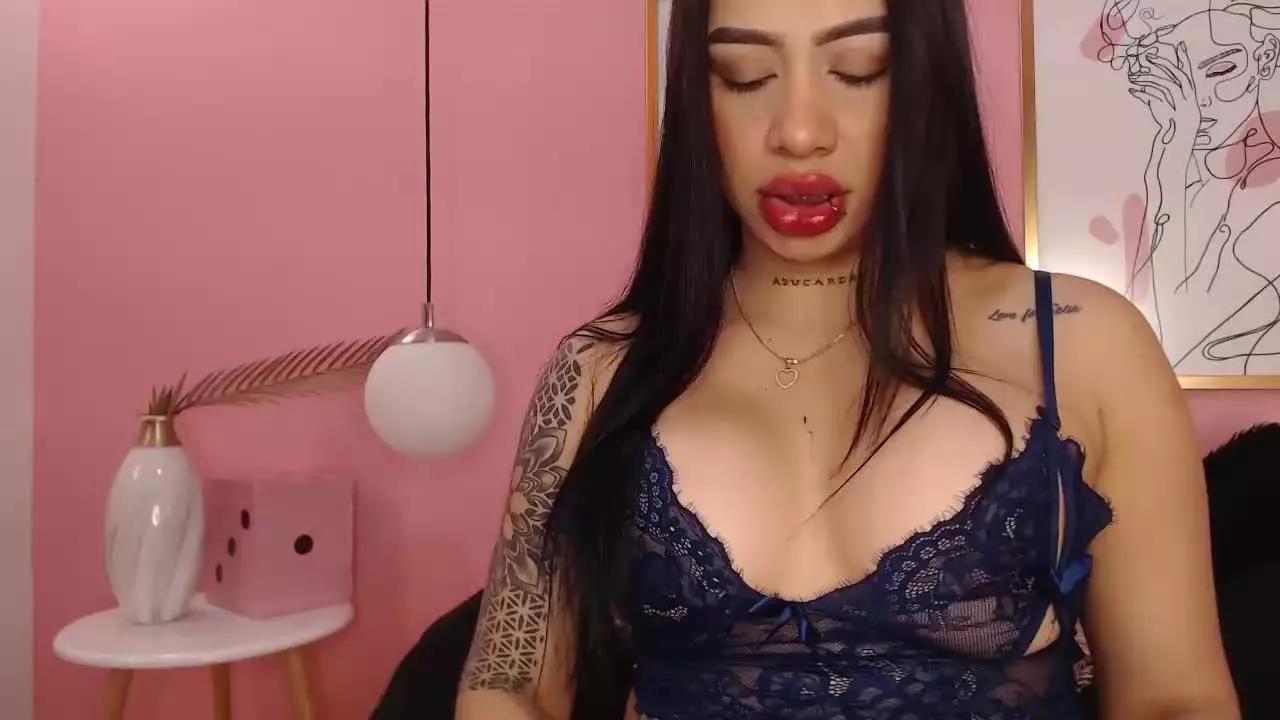 VenusDelevingne on Streamray 