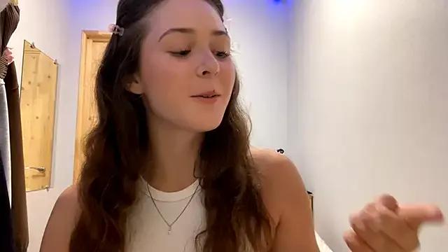 Adel_strongwoman on StripChat 