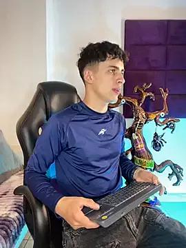 Admire hot camwhore AdrianRinaldi AdrianRinaldi from StripChat