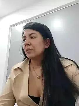 aisha_latina on StripChat 