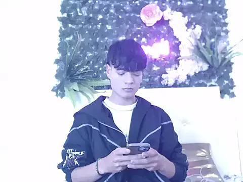 Explore amazing camwhore Alex_russo__ alex_russo__ from StripChat