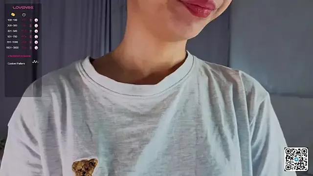 AlodiaAxley on StripChat 