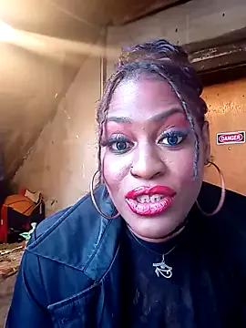 AmazonianMistress on StripChat 