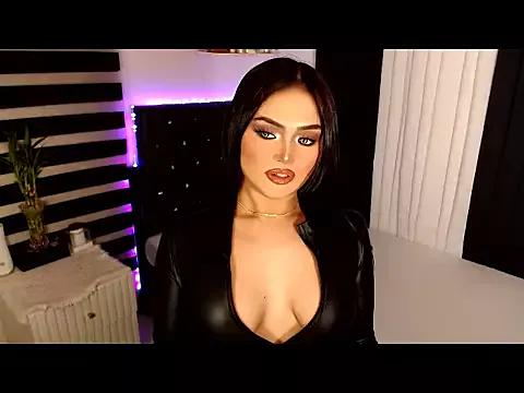 ameliadom on StripChat 