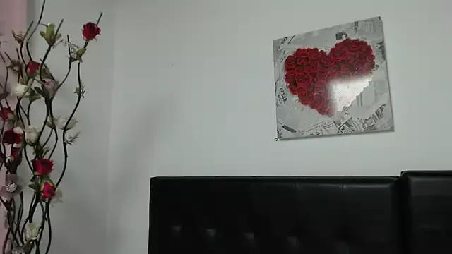Angelinna_Milf on StripChat 