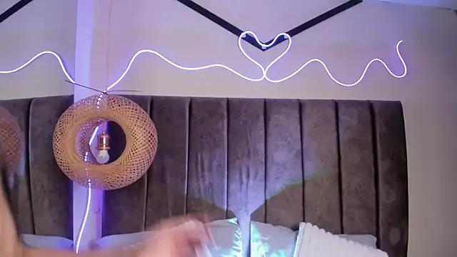 ashleyy_lopez on StripChat 