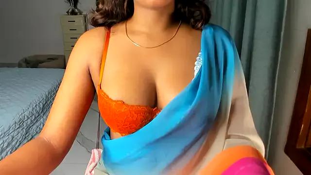 Bad_Girl_Kayra69 on StripChat 
