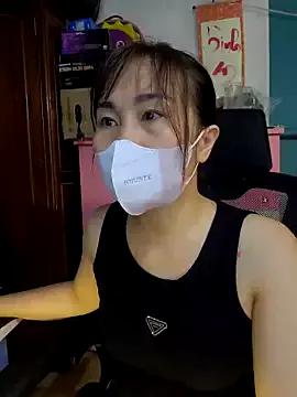 Bee_sweet on StripChat 