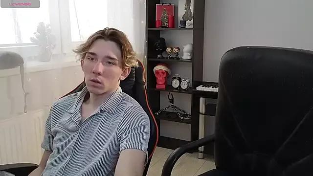 Big_stik19 on StripChat 
