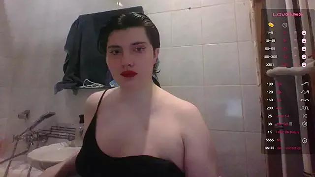 camgirl_xxx on StripChat 