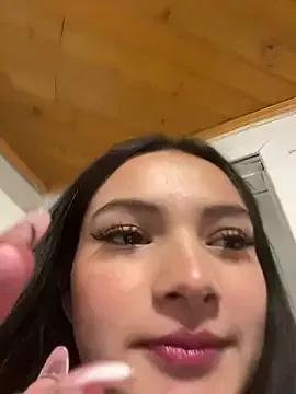 Cami18_pinkk on StripChat 