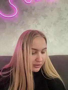 CandyVice on StripChat 