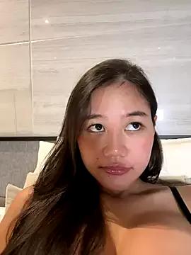 cherrycuteasian on StripChat 