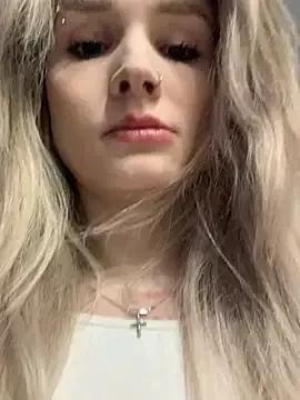 Chloe_Addison on StripChat 