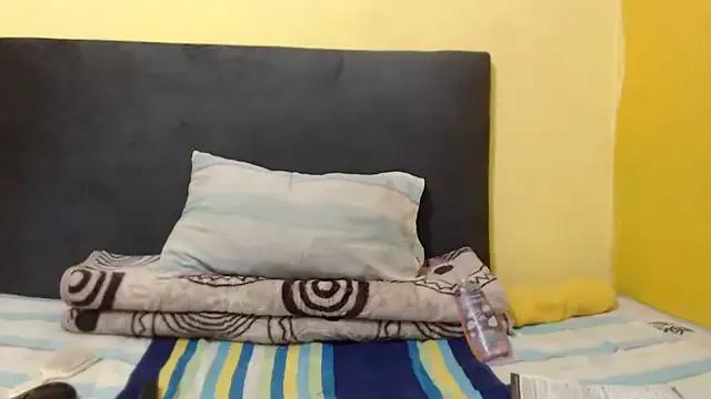 Private ChubbyBitch26 on StripChat