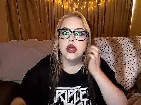 Freechat ChubbyBubs on StripChat