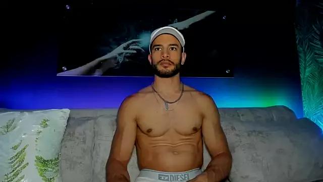Crhis_N_Derek on StripChat 