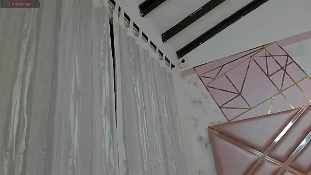 DaissaBahamas on StripChat 
