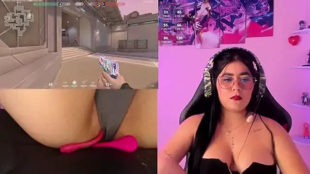 DanielaHang on StripChat 