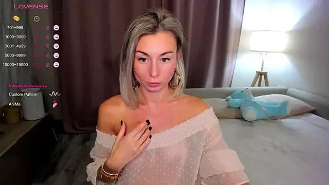 DannaEvan on StripChat 