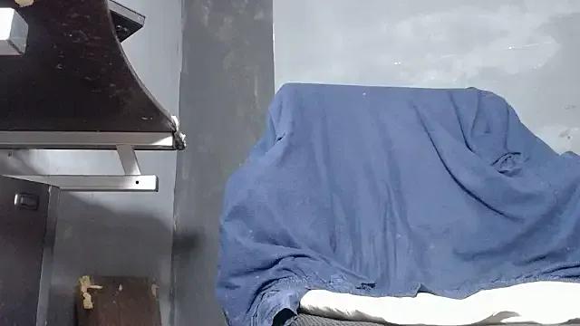 Join hot camslut DickMasterfindom DickMasterfindom from StripChat