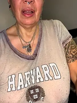 dieseldame1313 from StripChat