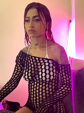 Dirty_isabella18 on StripChat