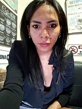 Freechat Doll_Loren on StripChat