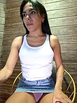 Freechat Doll_Loren on StripChat