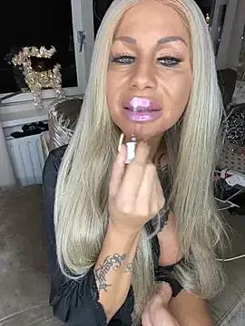 Admire StripChat's Dutchhbarbie Dutchhbarbie from StripChat