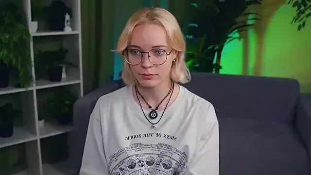 EdaKirkIin on StripChat 