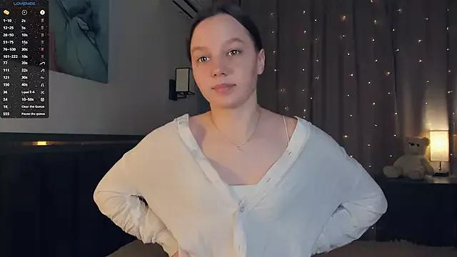 EdinaCordner on StripChat 