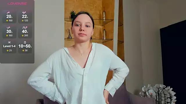 EdinaCordner on StripChat 
