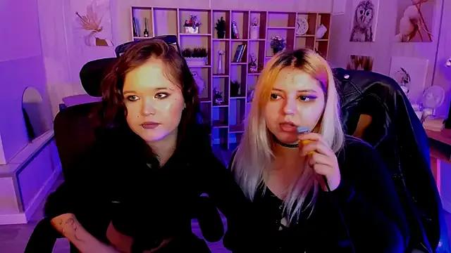 Elainebeness on StripChat 