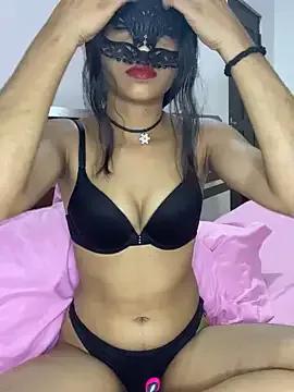 Discover Elinacam, she wants to masturbate for you Elinacam from StripChat