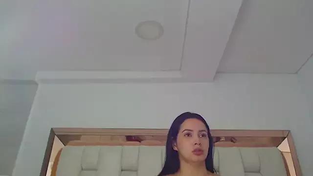 emilyparkerr01 on StripChat 