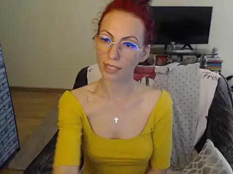 Emmatoo on StripChat 
