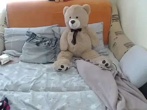 Emmatoo on StripChat 