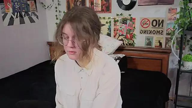 FalineChasey on StripChat 
