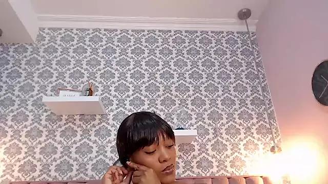 FiorellaRains on StripChat 